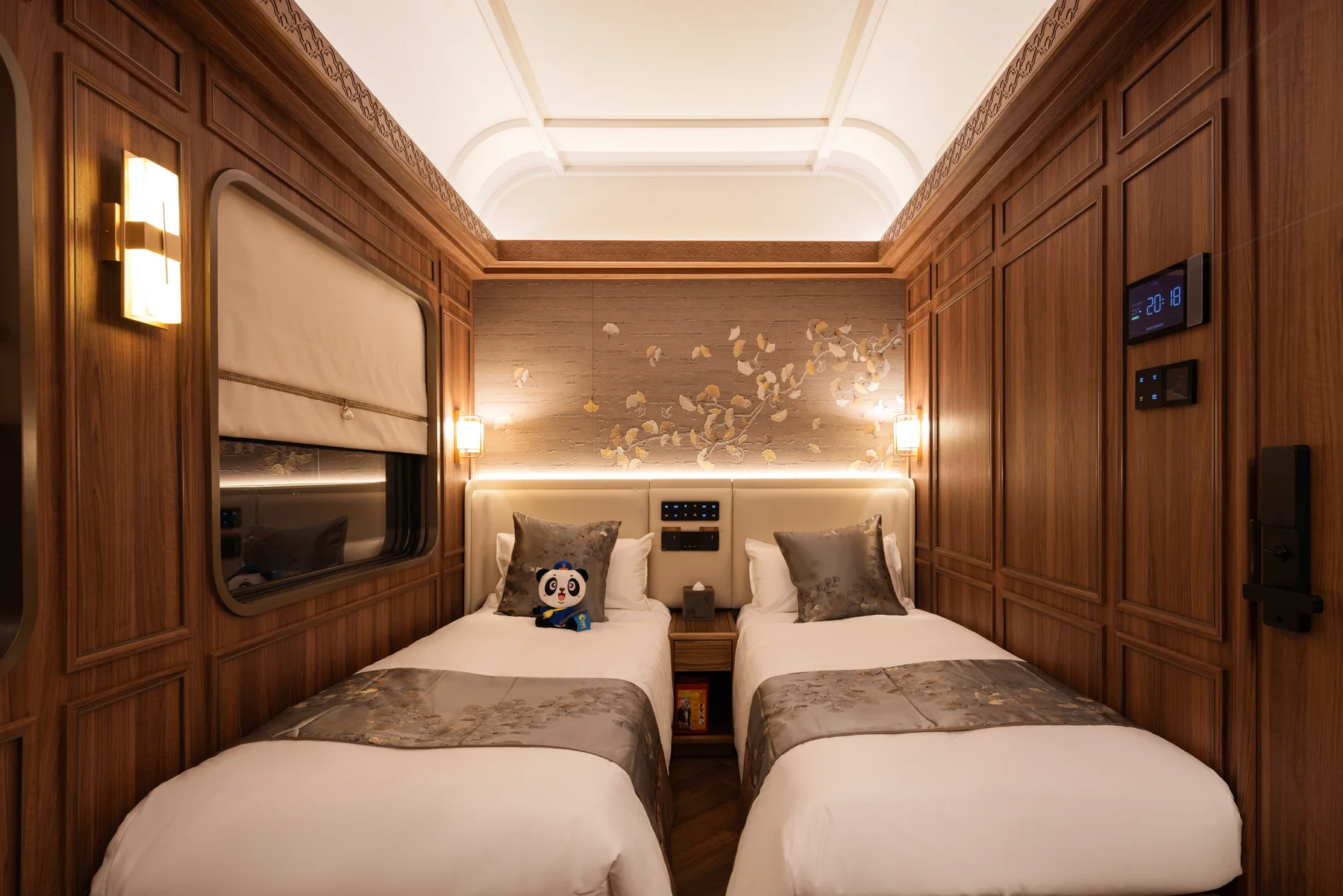Twin room aboard Panda Express – Chengdu