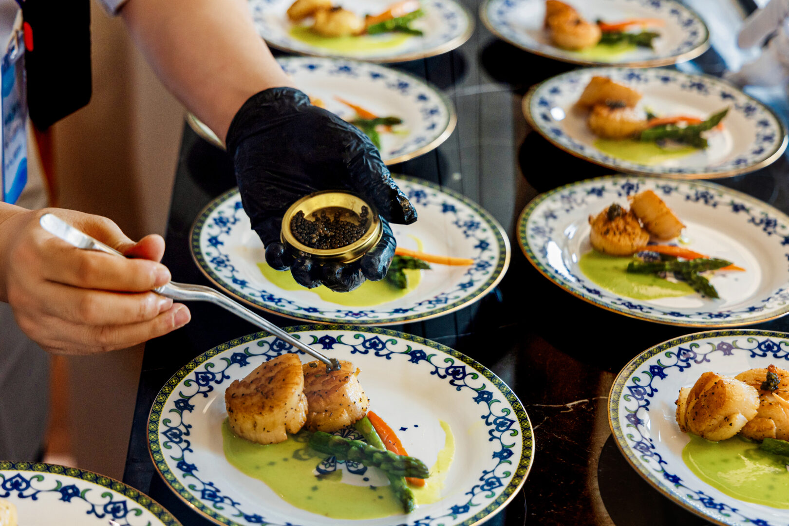Scallops with caviar