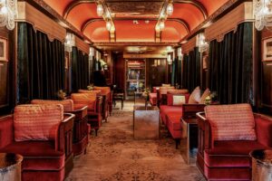 Star palace lounge car_Highlights